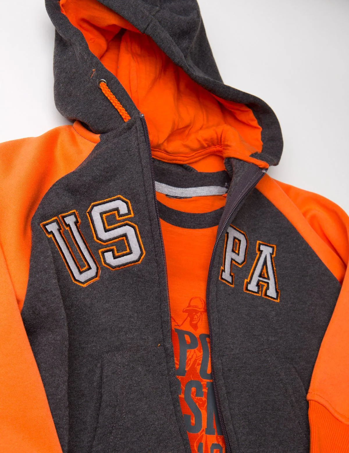 10233-boys-3-piece-set-hoodie-tee-joggers-2.webp BOYS 3 PIECE SET - HOODIE, TEE & JOGGERS