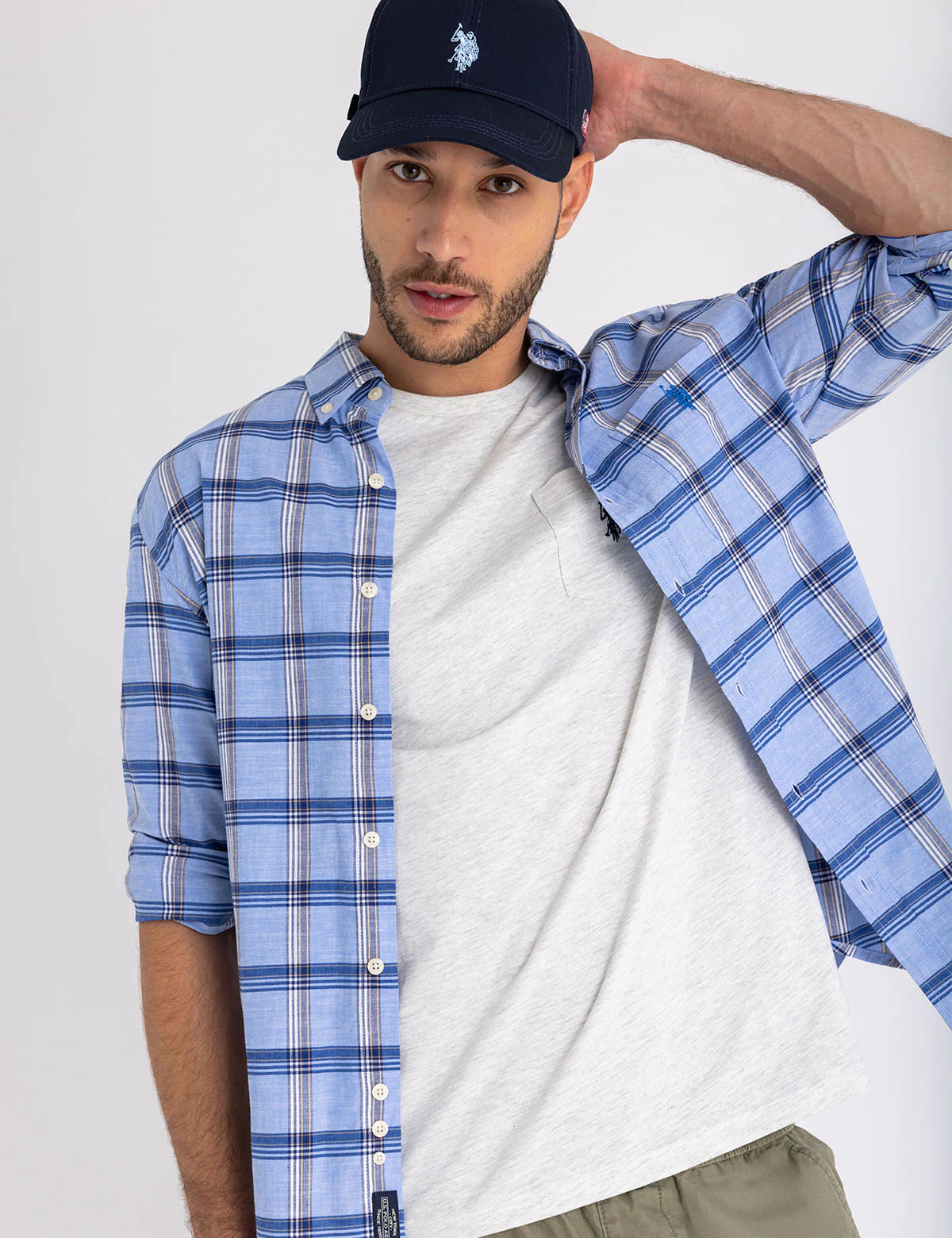 10306-mens-center-small-logo-hat-5.webp MENS CENTER SMALL LOGO HAT