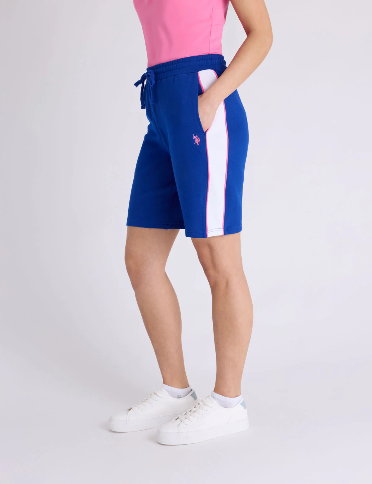 10614-drawstring-side-stripe-bermuda-shorts-2.webp DRAWSTRING SIDE STRIPE BERMUDA SHORTS