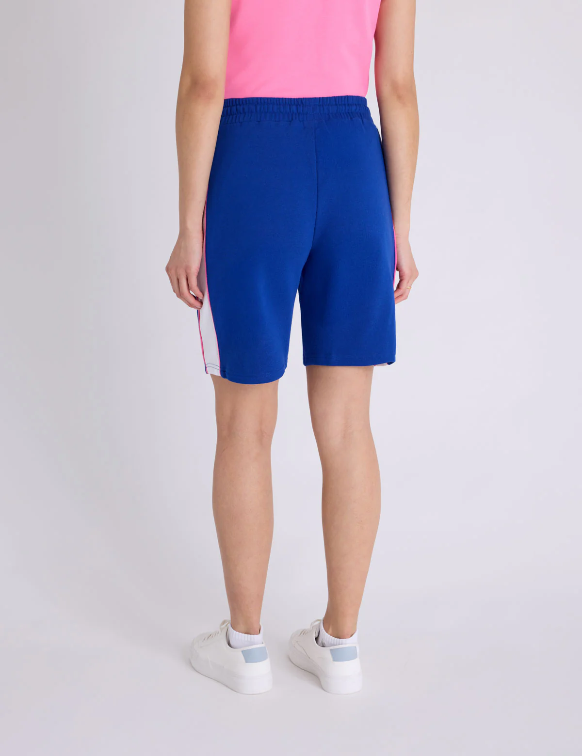 10614-drawstring-side-stripe-bermuda-shorts-5.webp DRAWSTRING SIDE STRIPE BERMUDA SHORTS