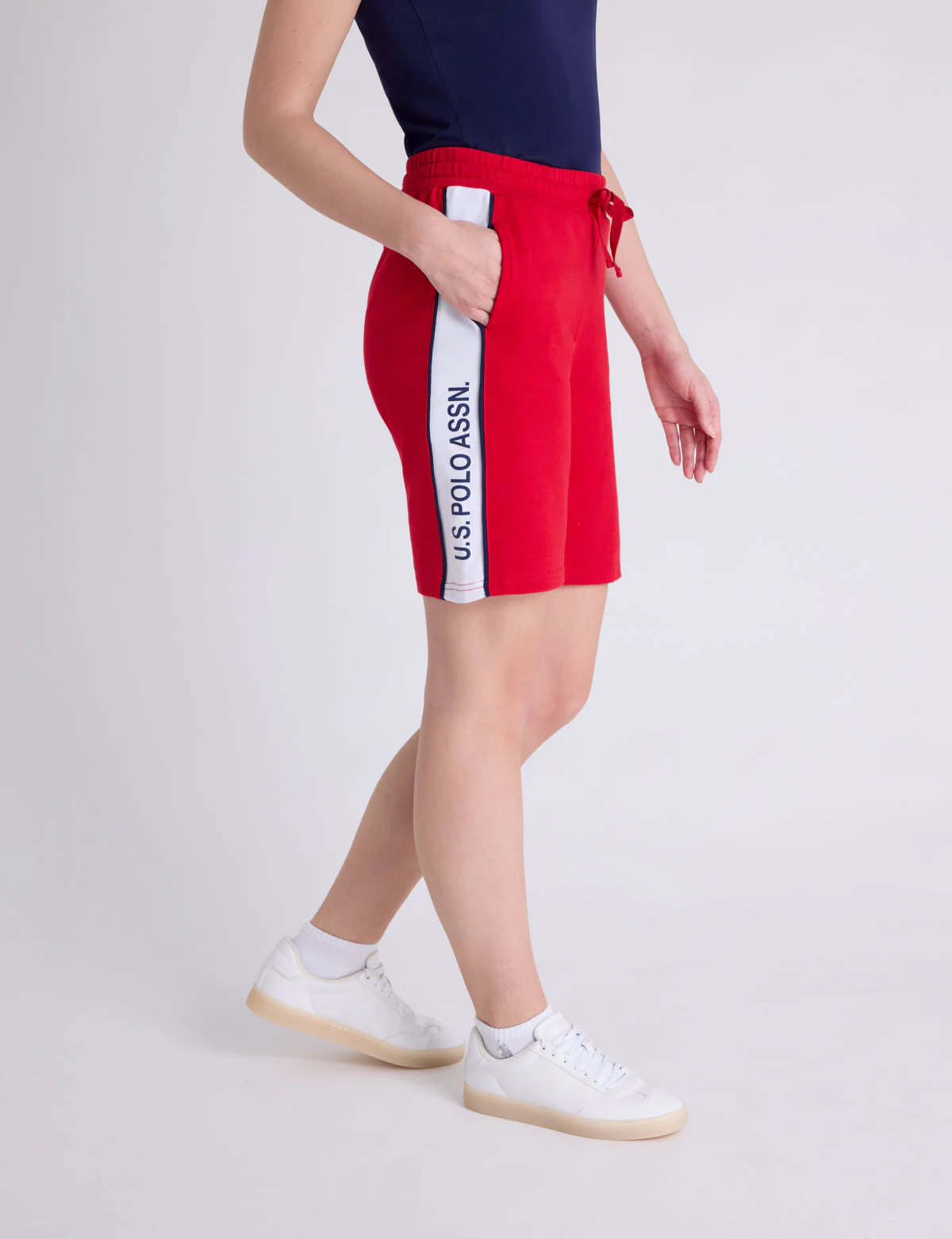 10614-drawstring-side-stripe-bermuda-shorts-6.webp DRAWSTRING SIDE STRIPE BERMUDA SHORTS