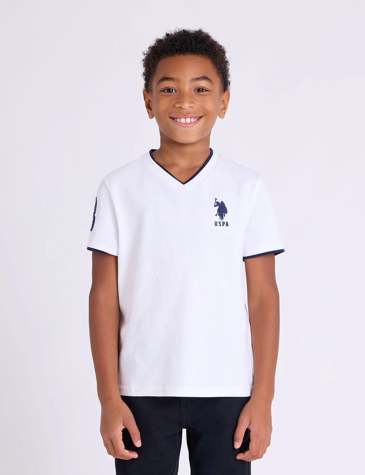 10762-boys-basic-v-neck-t-shirt-1.webp BOYS BASIC V-NECK T-SHIRT
