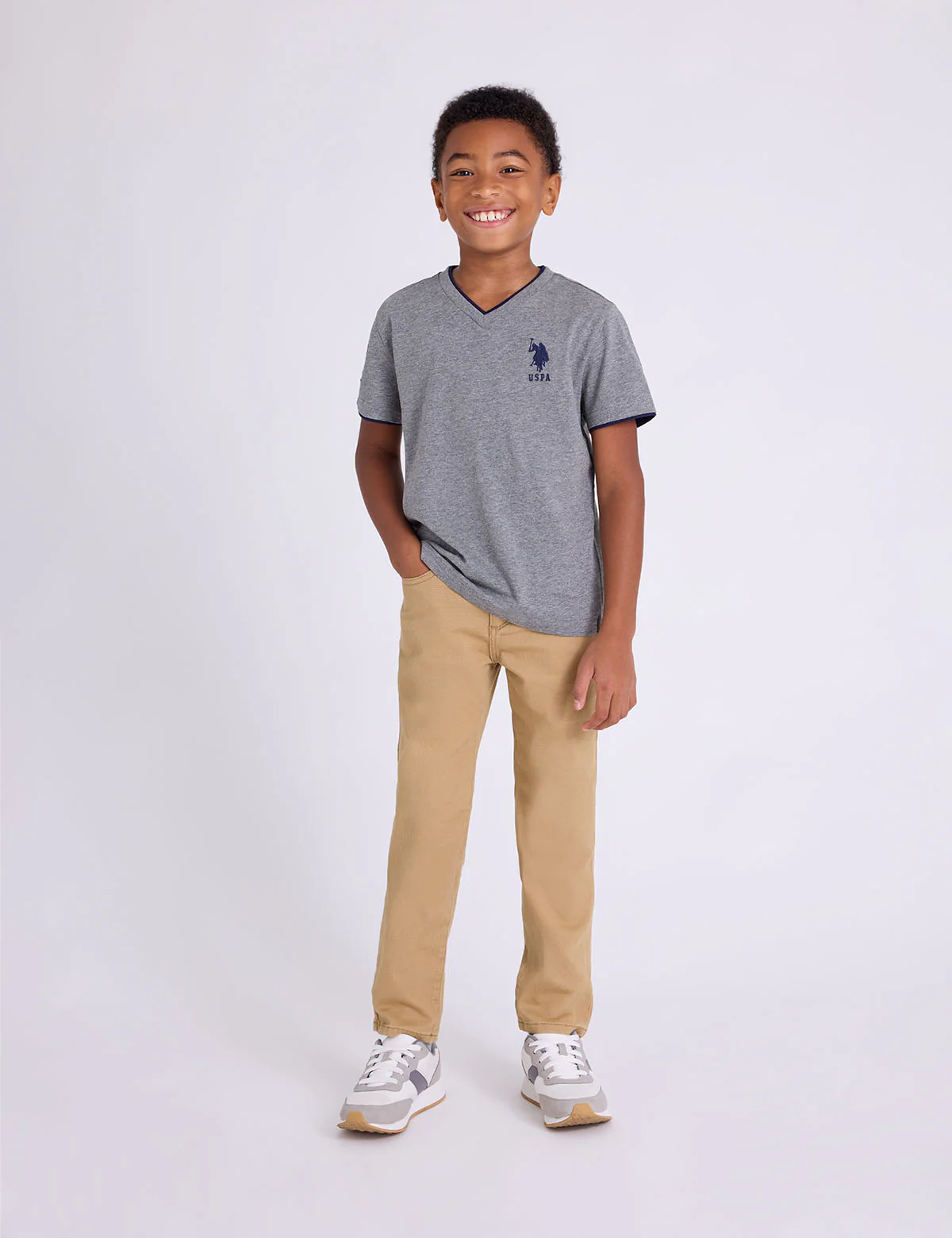 10762-boys-basic-v-neck-t-shirt-23.webp BOYS BASIC V-NECK T-SHIRT