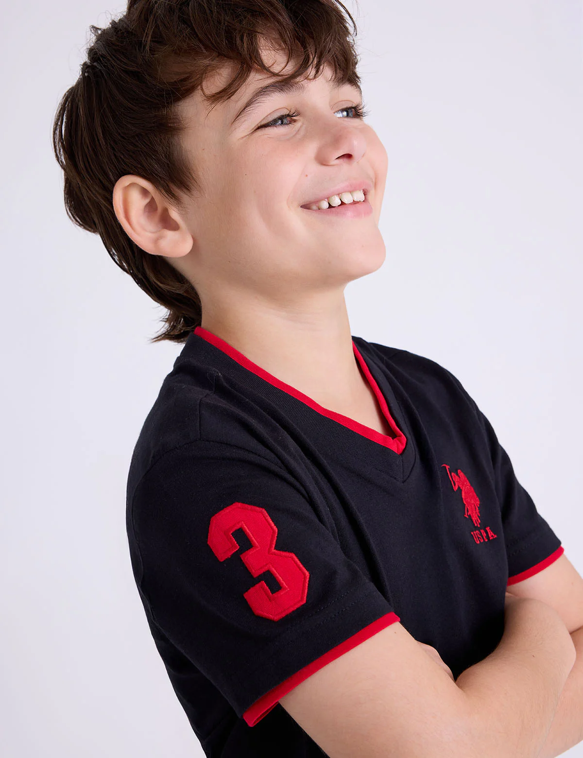 10762-boys-basic-v-neck-t-shirt-6.webp BOYS BASIC V-NECK T-SHIRT