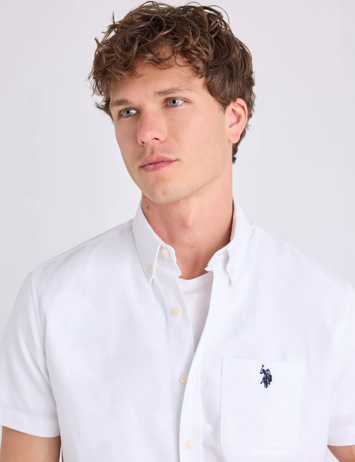 10866-short-sleeve-stretch-oxford-shirt-3.webp SHORT SLEEVE STRETCH OXFORD SHIRT