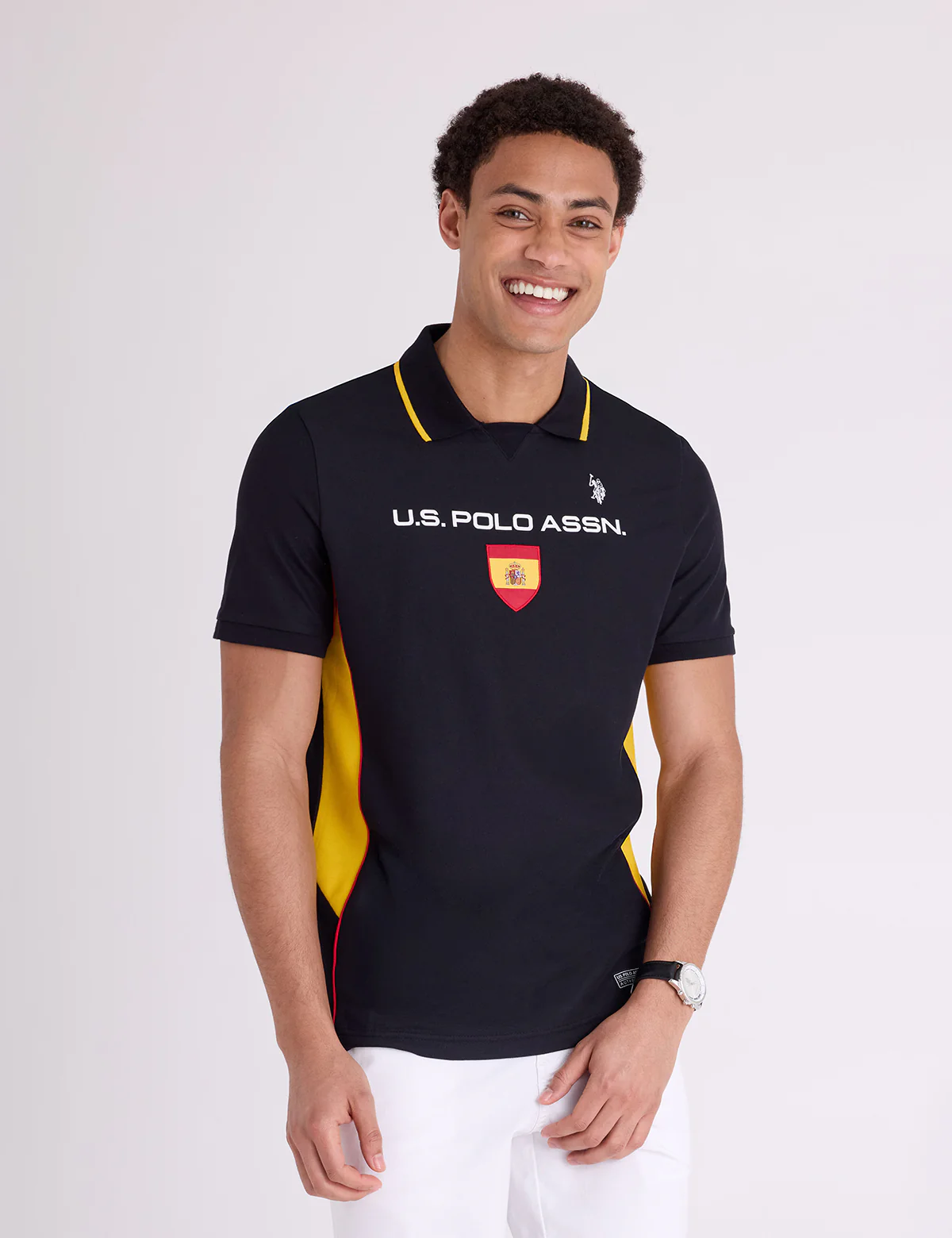 1095-spain-shield-performance-pique-polo-shirt-5.webp SPAIN SHIELD PERFORMANCE PIQUE POLO SHIRT