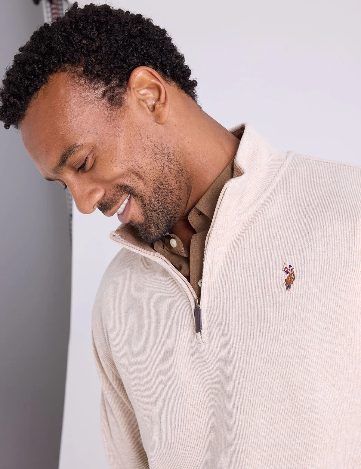 10971-1-4-zip-mock-neck-flatback-pullover-7.webp 1/4 ZIP MOCK NECK FLATBACK PULLOVER