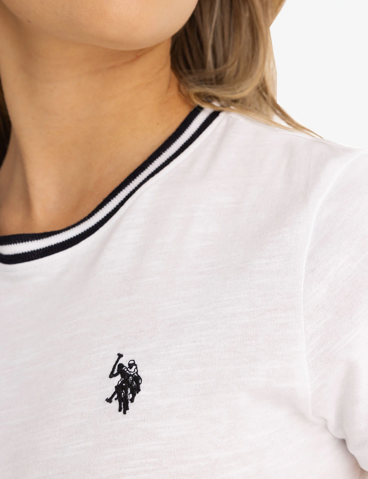 11105-ringer-neck-trim-t-shirt-4.webp RINGER NECK TRIM T-SHIRT