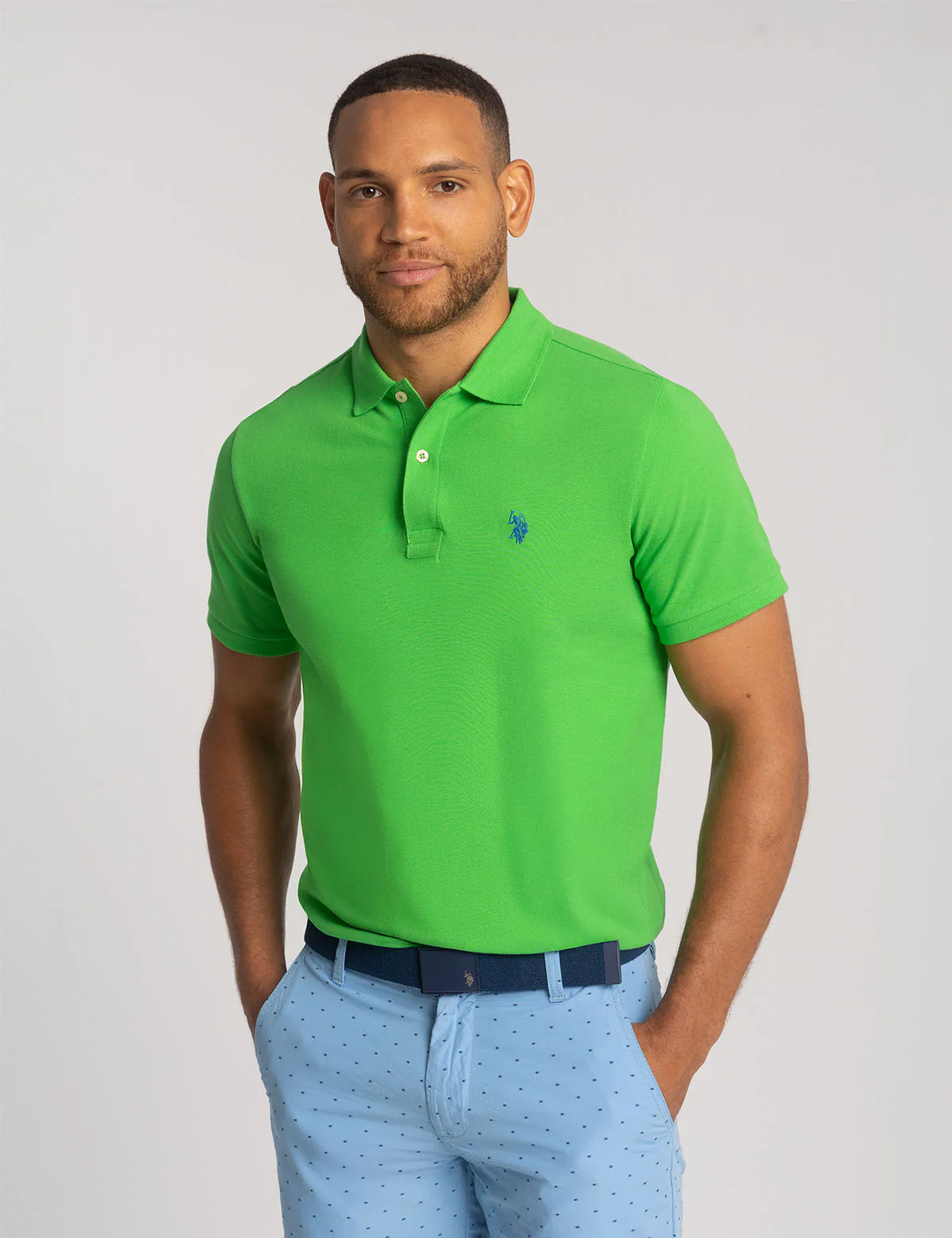 11222-solid-pique-small-logo-polo-shirt-1.webp SOLID PIQUE SMALL LOGO POLO SHIRT