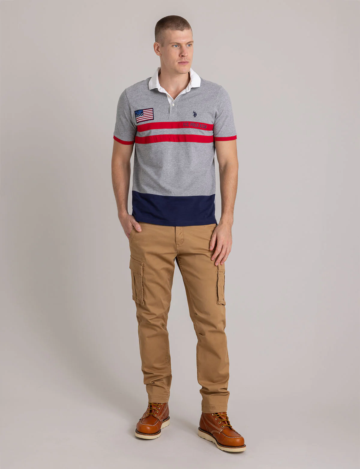 11362-colorblock-pique-polo-shirt-with-twill-collar-6.webp COLORBLOCK PIQUE POLO SHIRT WITH TWILL COLLAR