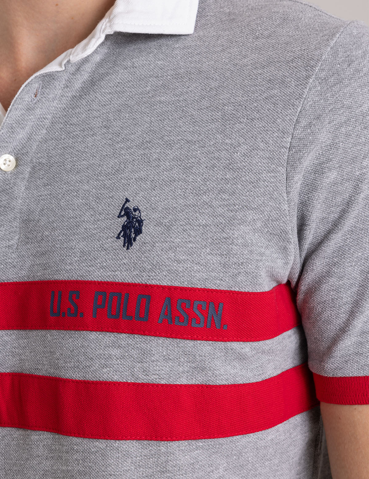 11362-colorblock-pique-polo-shirt-with-twill-collar-8.jpg COLORBLOCK PIQUE POLO SHIRT WITH TWILL COLLAR