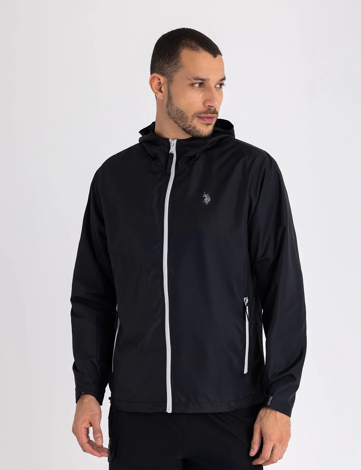 11650-hooded-windbreaker-1.webp HOODED WINDBREAKER