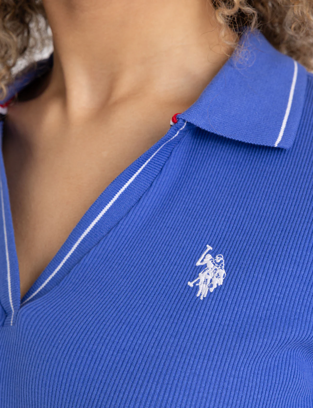 11771-tipped-split-neck-ribbed-polo-shirt-13.webp TIPPED SPLIT NECK RIBBED POLO SHIRT
