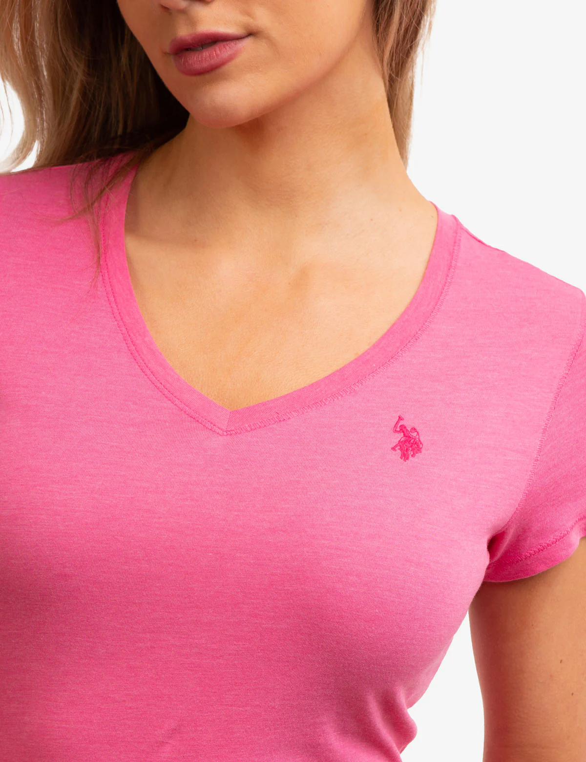 11834-v-neck-t-shirt-21.webp V-NECK T-SHIRT