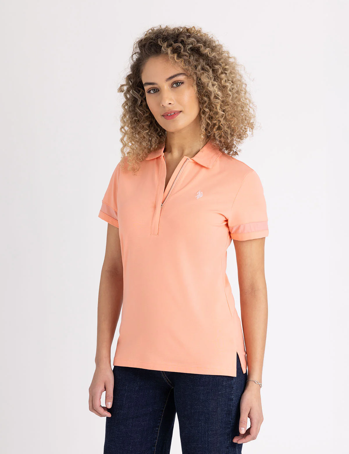 12415-mesh-panel-zip-up-polo-shirt-1.webp MESH PANEL ZIP UP POLO SHIRT