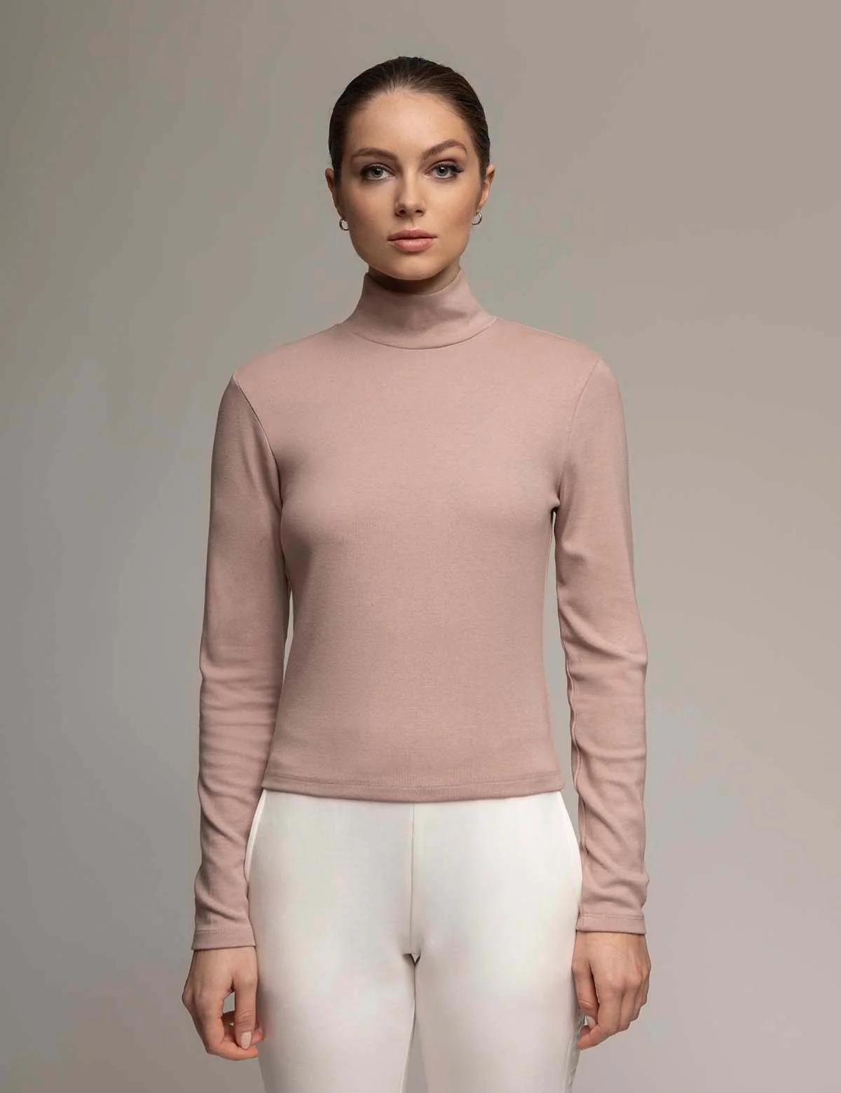 12810-white-label-essential-mock-neck-rib-top-1.webp WHITE LABEL ESSENTIAL MOCK NECK RIB TOP
