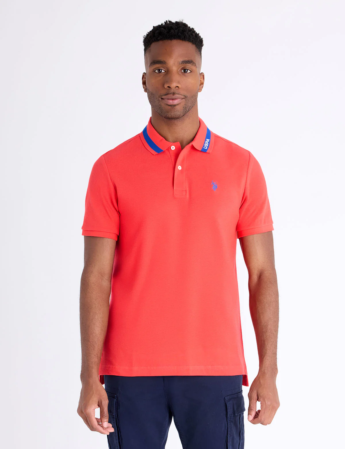 12892-pique-polo-shirt-with-tipped-collar-2.webp PIQUE POLO SHIRT WITH TIPPED COLLAR