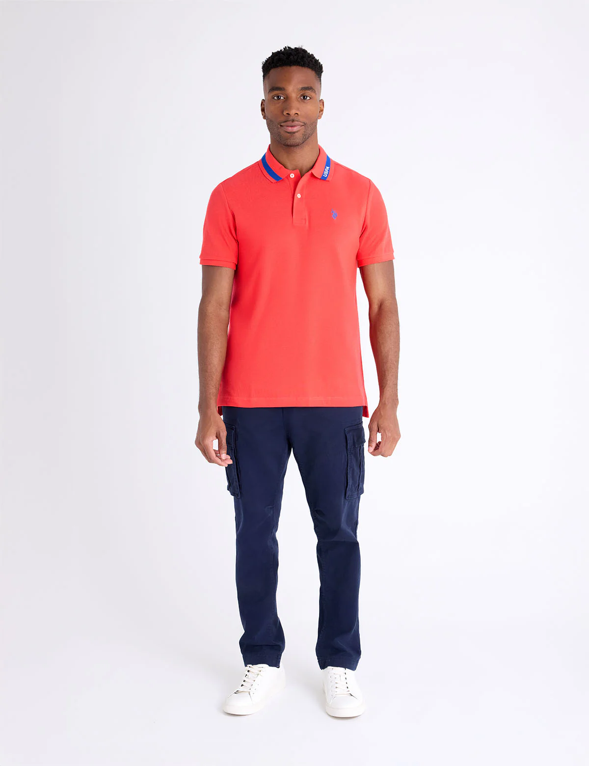 12892-pique-polo-shirt-with-tipped-collar-4.webp PIQUE POLO SHIRT WITH TIPPED COLLAR