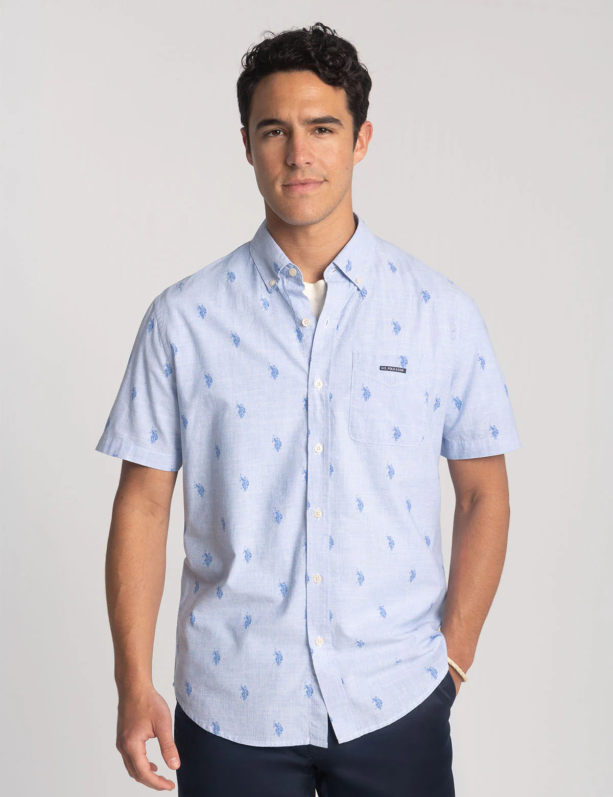 13003-short-sleeve-all-over-logo-poplin-shirt-3.webp SHORT SLEEVE ALL OVER LOGO POPLIN SHIRT