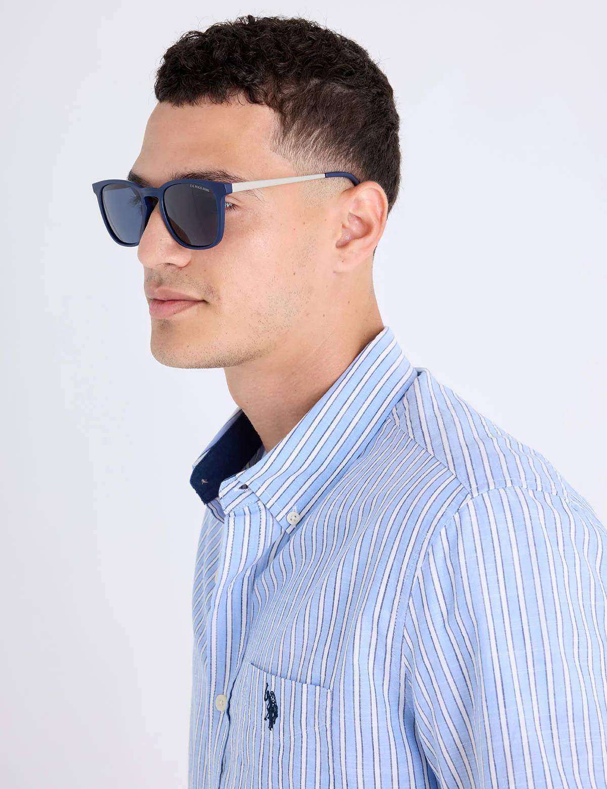 13337-mens-classic-plastic-rectangular-sunglasses-1.webp MENS CLASSIC PLASTIC RECTANGULAR SUNGLASSES