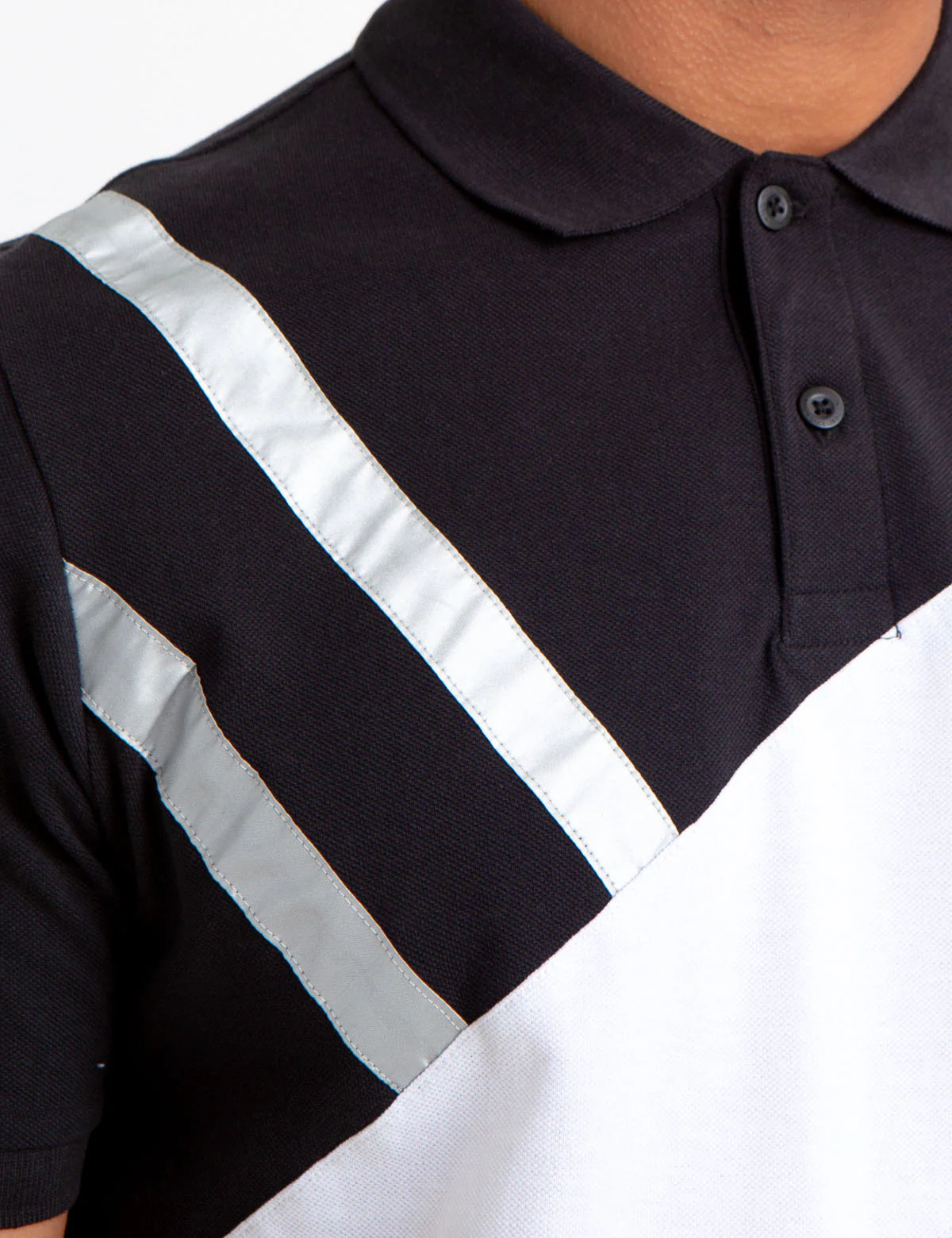 14080-silver-metallic-detail-colorblock-polo-shirt-8.webp SILVER METALLIC DETAIL COLORBLOCK POLO SHIRT