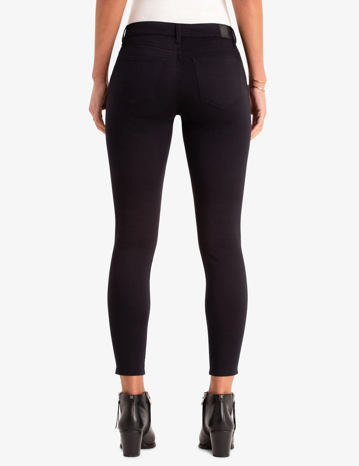 14987-mid-rise-sateen-jegging-4.webp MID RISE SATEEN JEGGING