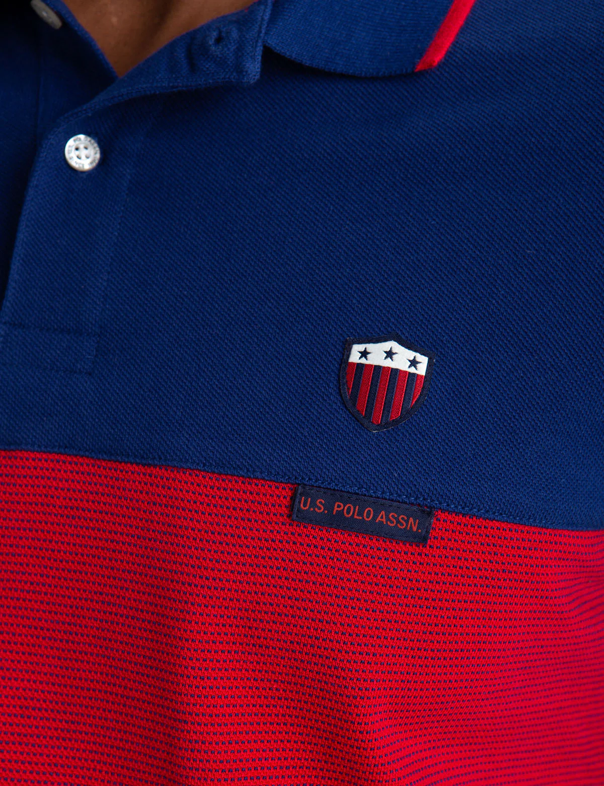 15445-crest-texture-striped-polo-shirt-7.webp CREST TEXTURE STRIPED POLO SHIRT