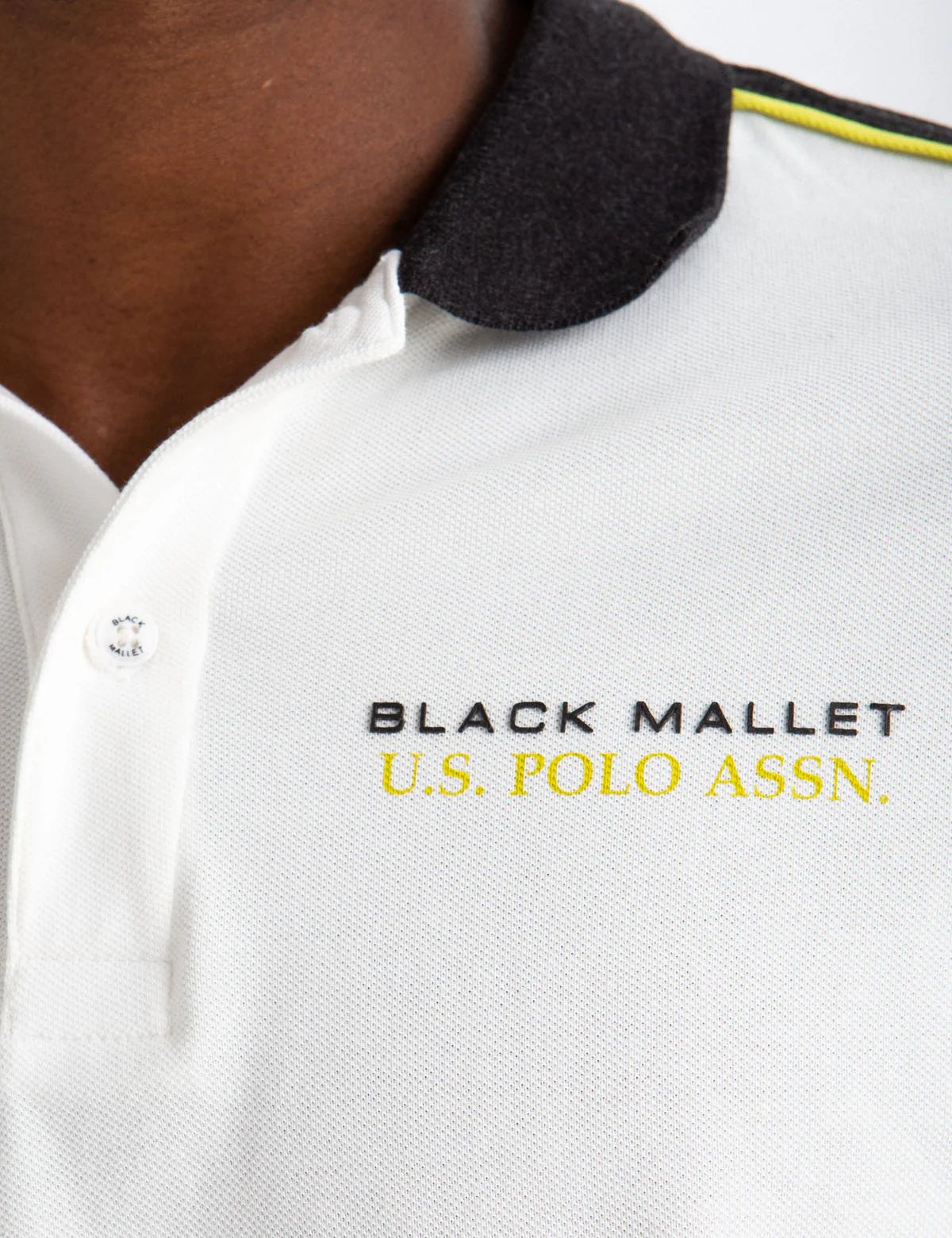 15562-black-mallet-shoulder-piecing-polo-shirt-4.webp BLACK MALLET SHOULDER PIECING POLO SHIRT