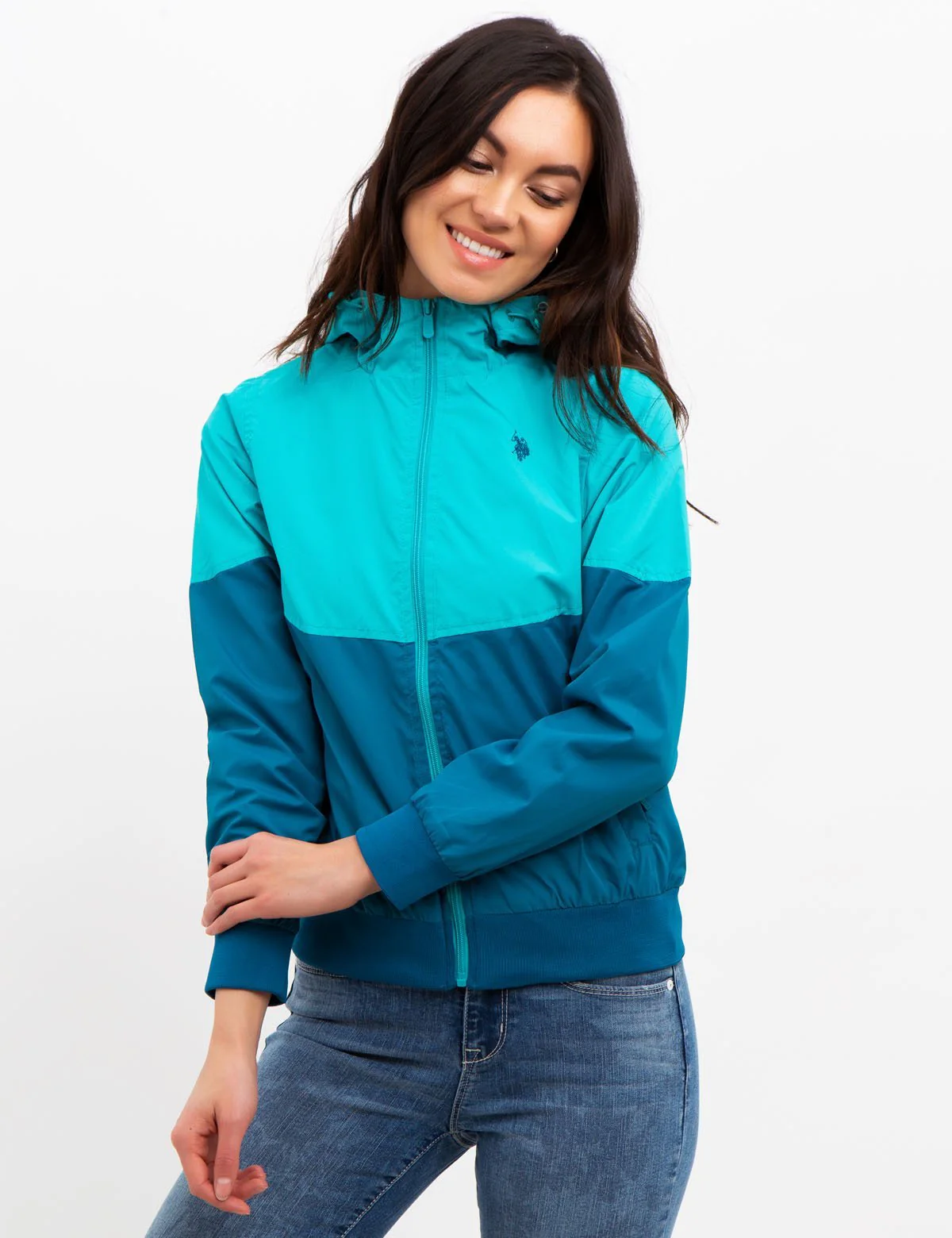 15902-colorblock-hooded-windbreaker-1.webp COLORBLOCK HOODED WINDBREAKER