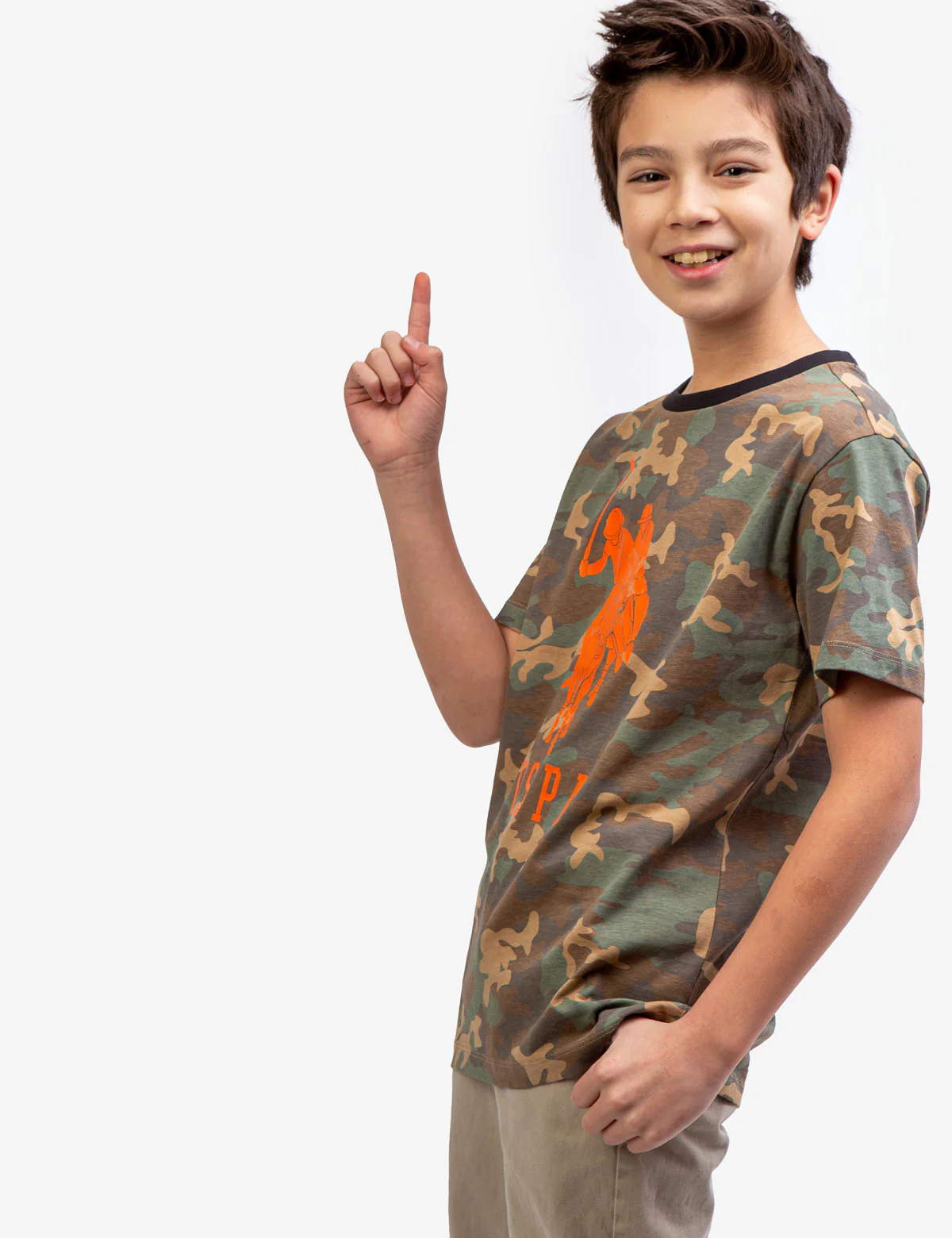 17676-boys-camo-crew-neck-t-shirt-3.webp BOYS CAMO CREW NECK T-SHIRT