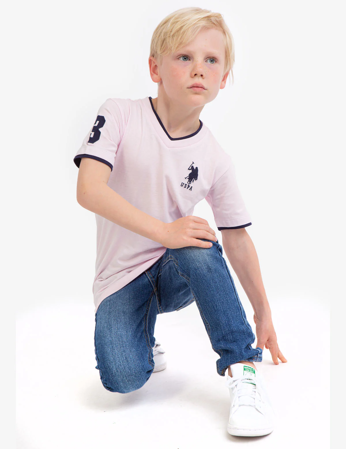 17747-boys-basic-v-neck-t-shirt-18.webp BOYS BASIC V-NECK T-SHIRT