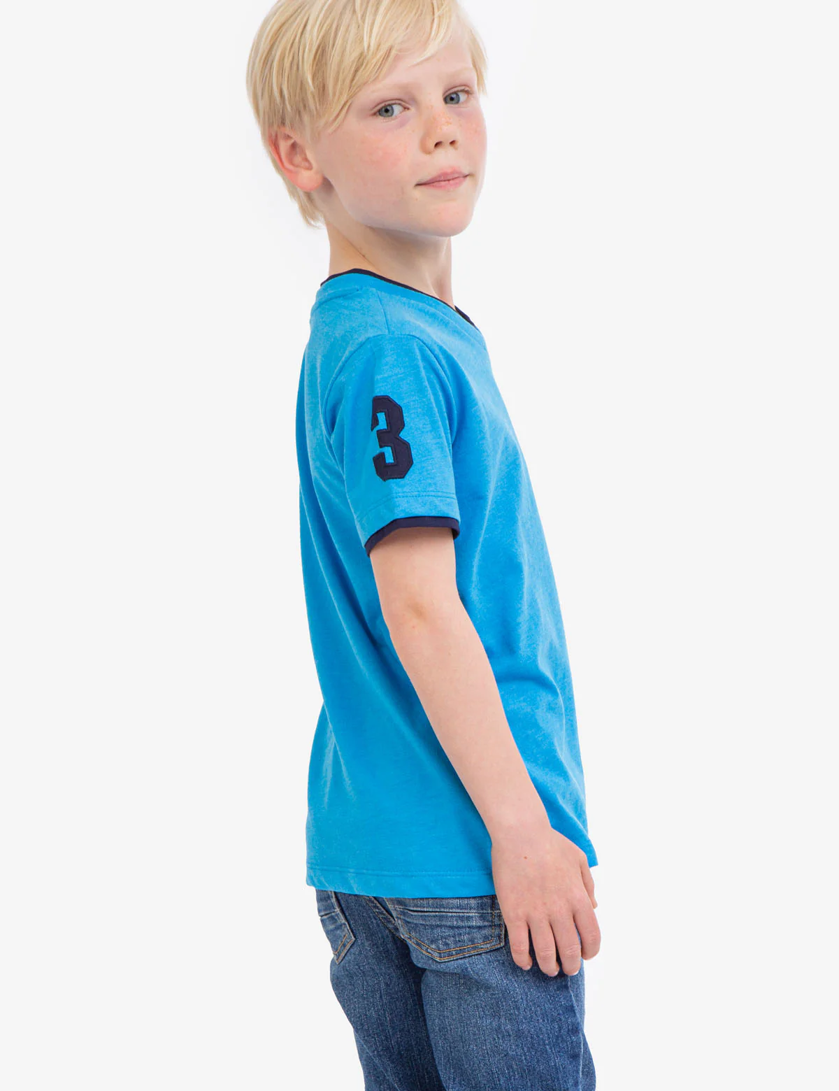 17747-boys-basic-v-neck-t-shirt-6.webp BOYS BASIC V-NECK T-SHIRT