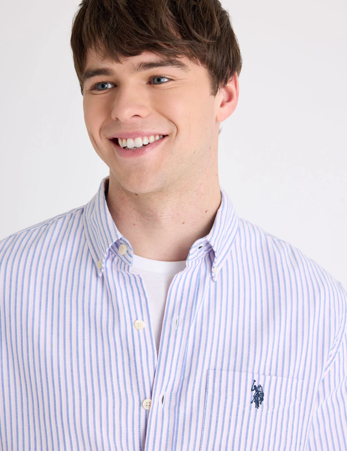 1825-long-sleeve-double-stripe-oxford-shirt-4.webp LONG SLEEVE DOUBLE STRIPE OXFORD SHIRT