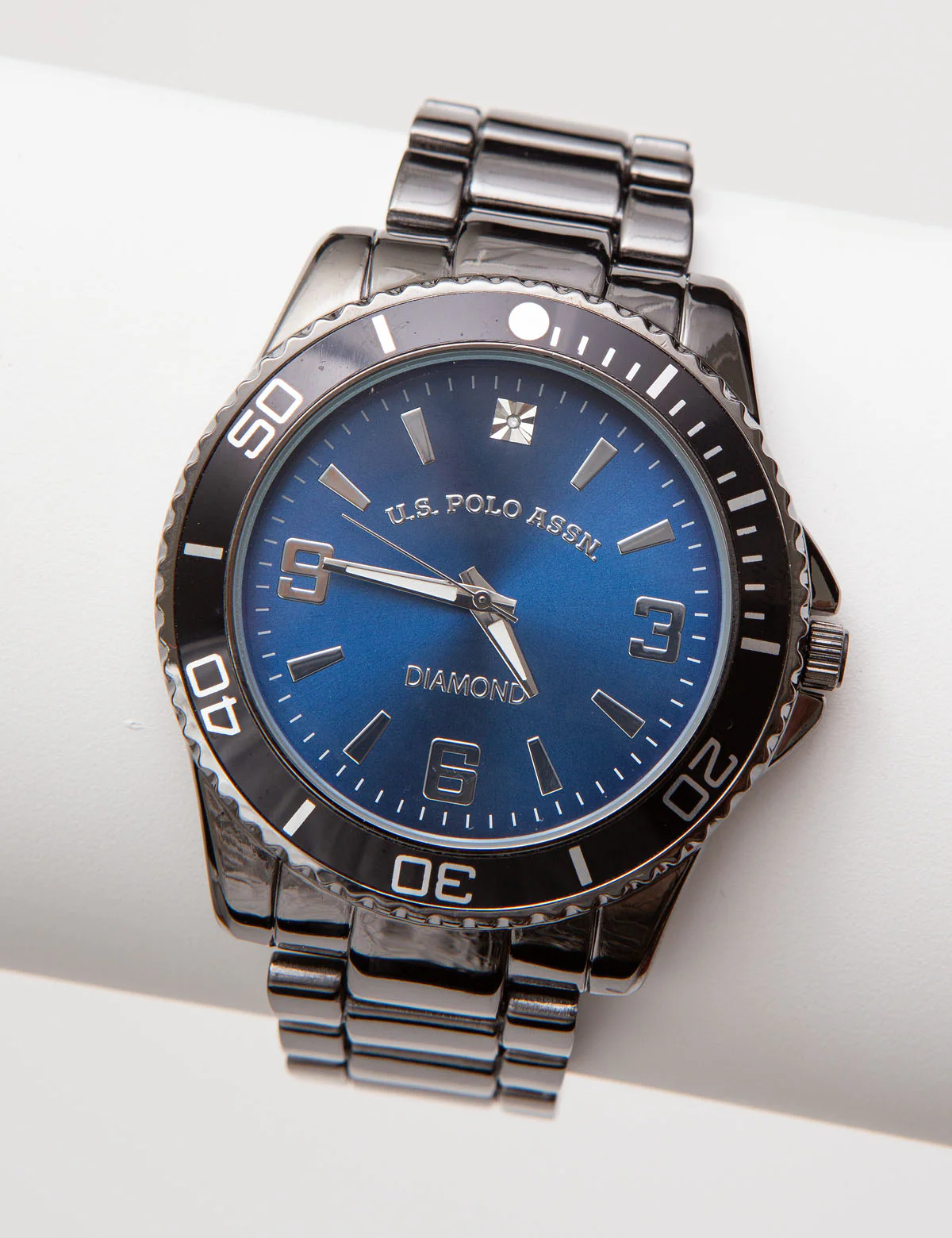 18876-men-s-black-plated-bracelet-watch-1.webp MEN'S BLACK PLATED BRACELET WATCH
