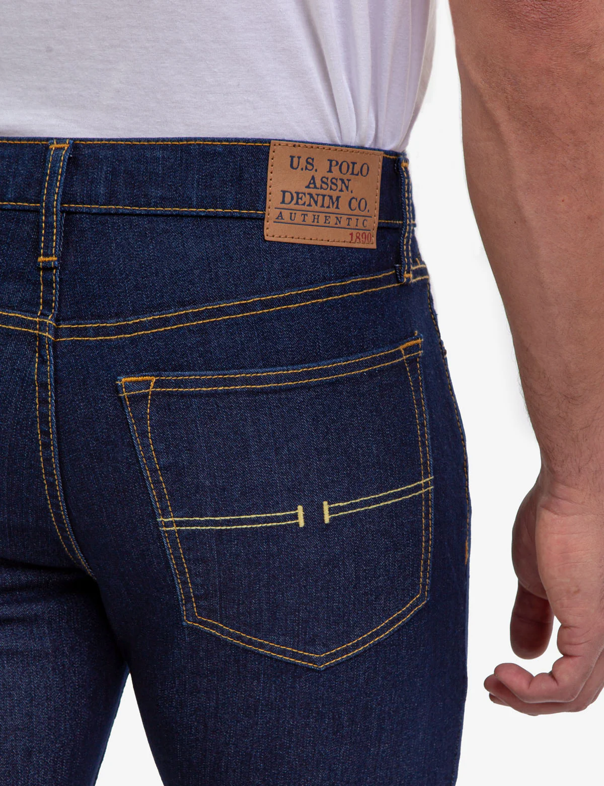 18937-slim-straight-fit-jeans-4.webp SLIM STRAIGHT FIT JEANS
