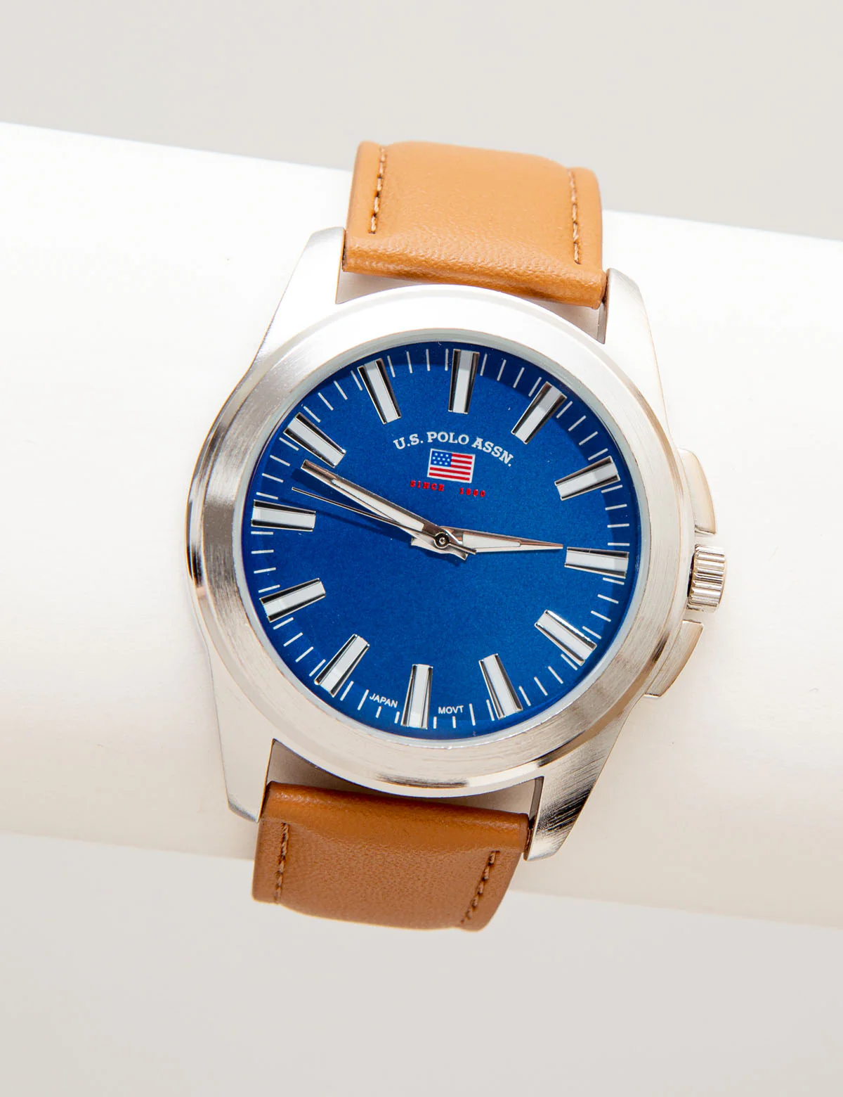 19053-men-s-camel-strap-watch-with-blue-dial-1.webp MEN'S CAMEL STRAP WATCH WITH BLUE DIAL