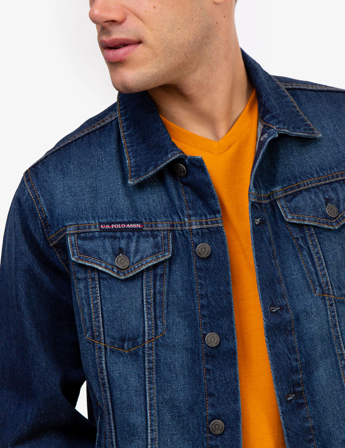 20437-classic-denim-jacket-2.webp CLASSIC DENIM JACKET