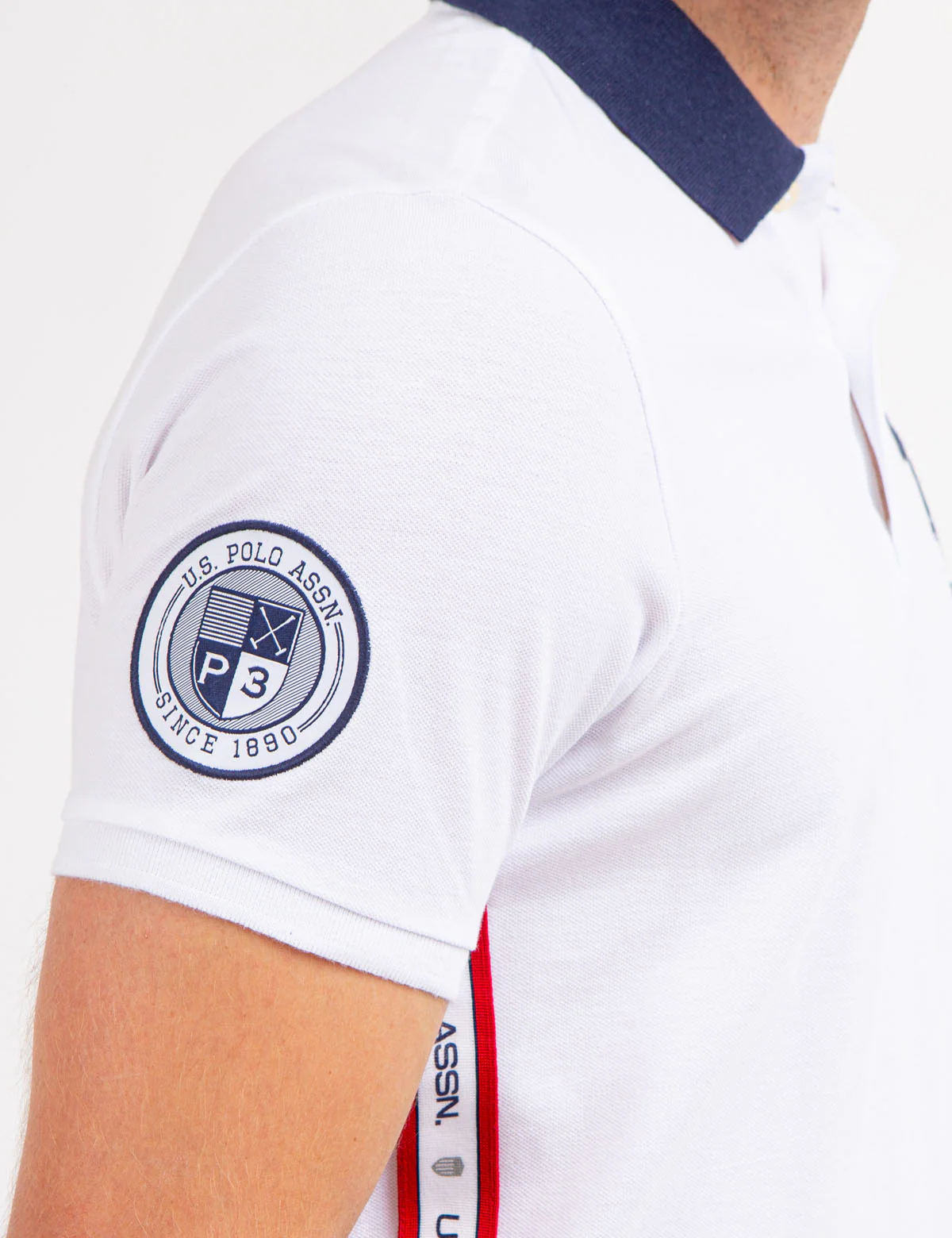 21522-graphic-trim-pique-polo-shirt-15.webp GRAPHIC TRIM PIQUE POLO SHIRT
