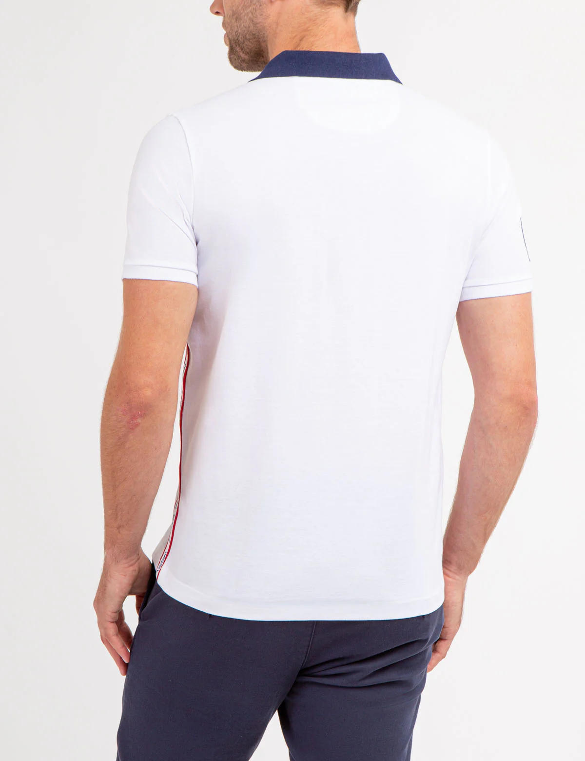 21522-graphic-trim-pique-polo-shirt-17.webp GRAPHIC TRIM PIQUE POLO SHIRT