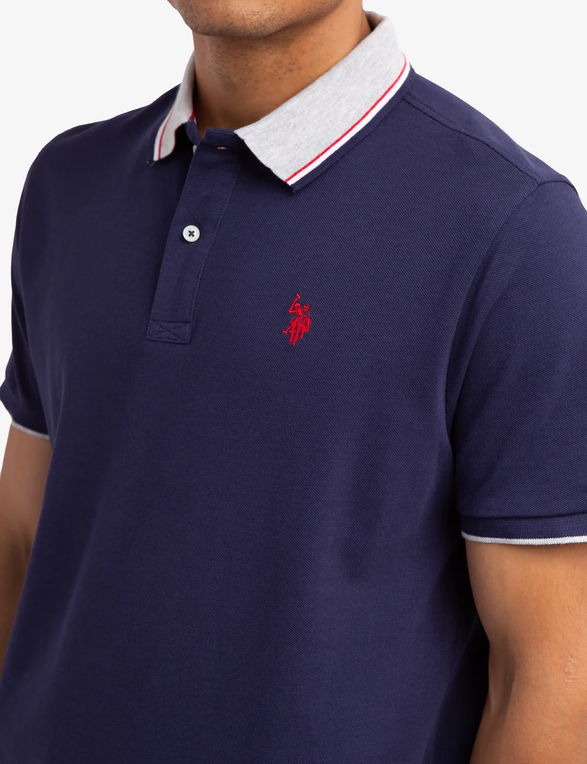 22037-signature-stripe-collar-pique-polo-shirt-14.webp SIGNATURE STRIPE COLLAR PIQUE POLO SHIRT