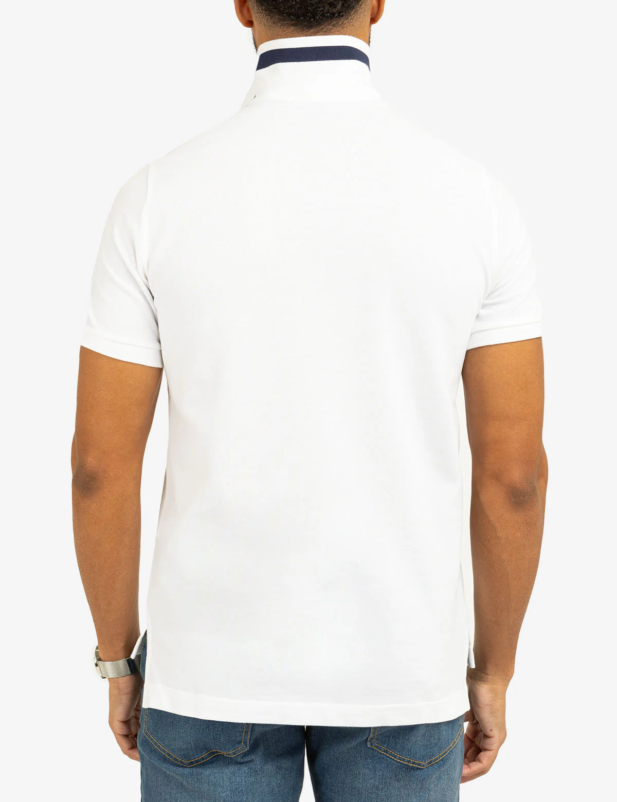 22113-pique-polo-shirt-with-tipped-collar-4.webp PIQUE POLO SHIRT WITH TIPPED COLLAR