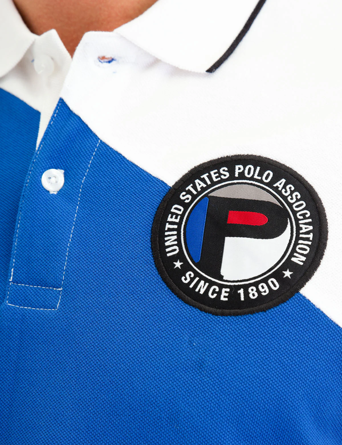 22973-geometric-colorblock-polo-shirt-8.webp GEOMETRIC COLORBLOCK POLO SHIRT