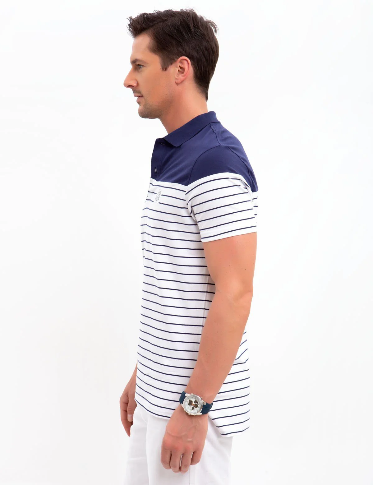 23698-slim-fit-stretch-jersey-polo-shirt-3.webp SLIM FIT STRETCH JERSEY POLO SHIRT