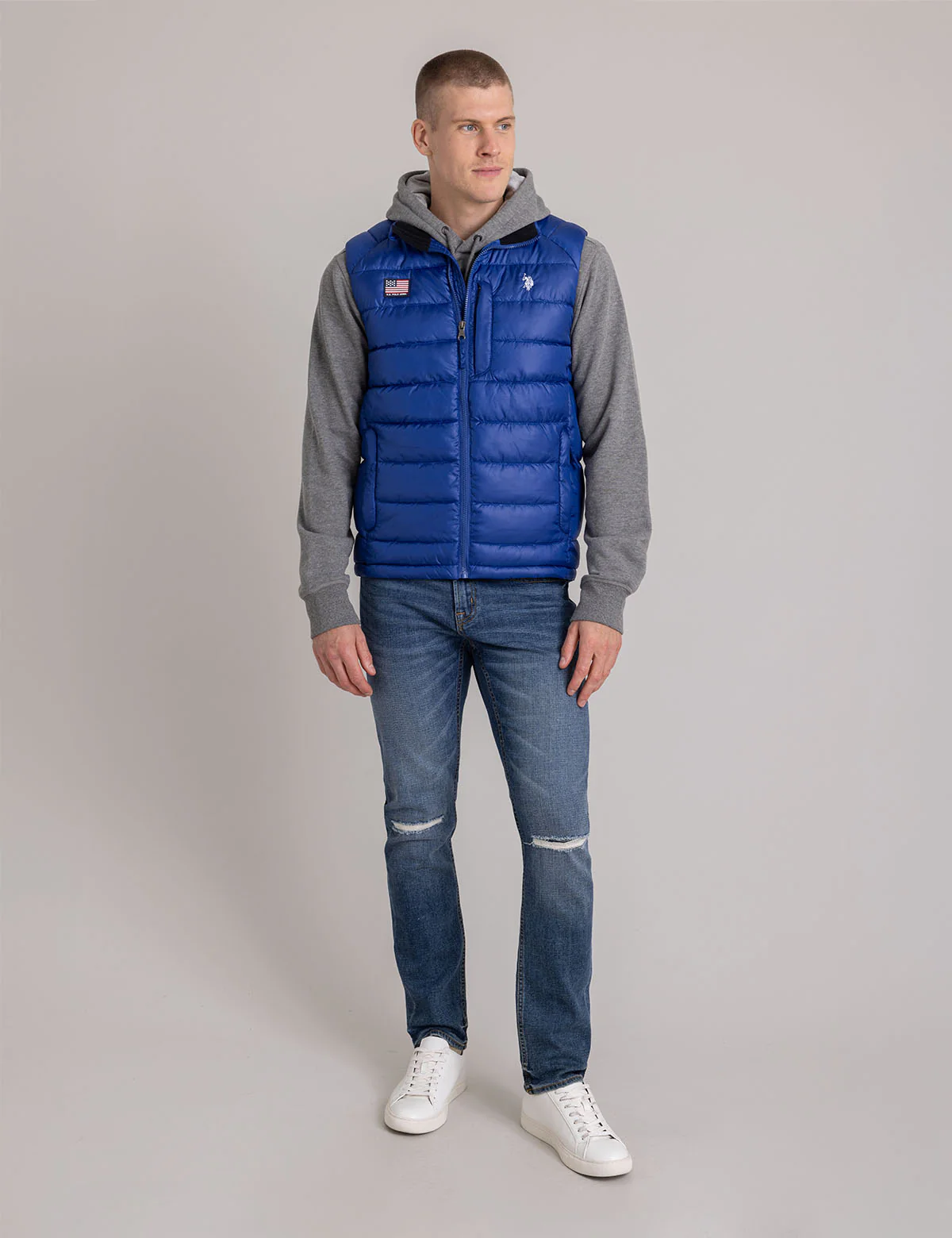 2459-small-channel-quilted-packable-vest-2.webp SMALL CHANNEL QUILTED PACKABLE VEST