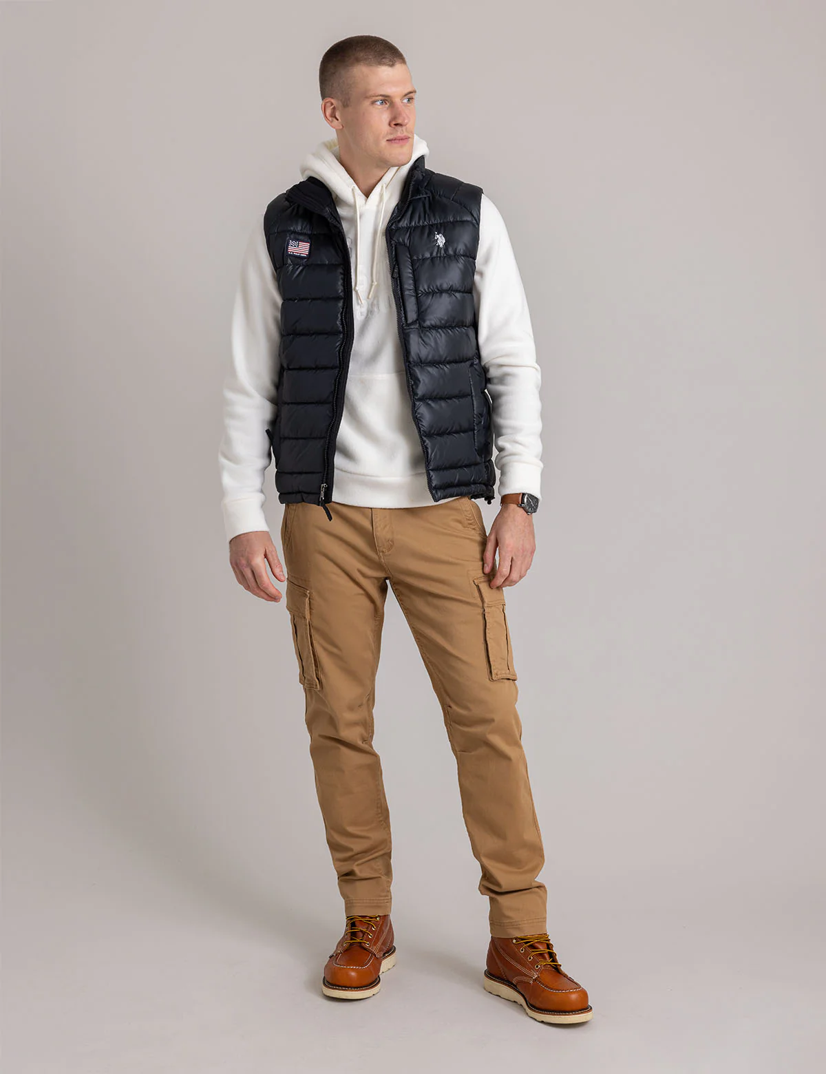 2459-small-channel-quilted-packable-vest-6.webp SMALL CHANNEL QUILTED PACKABLE VEST