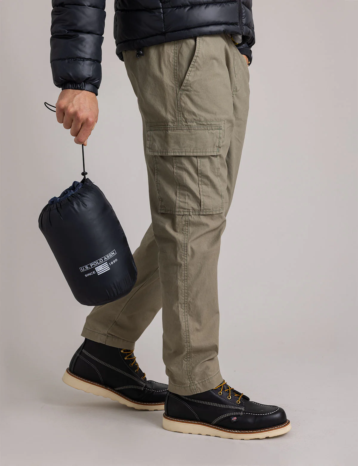 2459-small-channel-quilted-packable-vest-7.webp SMALL CHANNEL QUILTED PACKABLE VEST