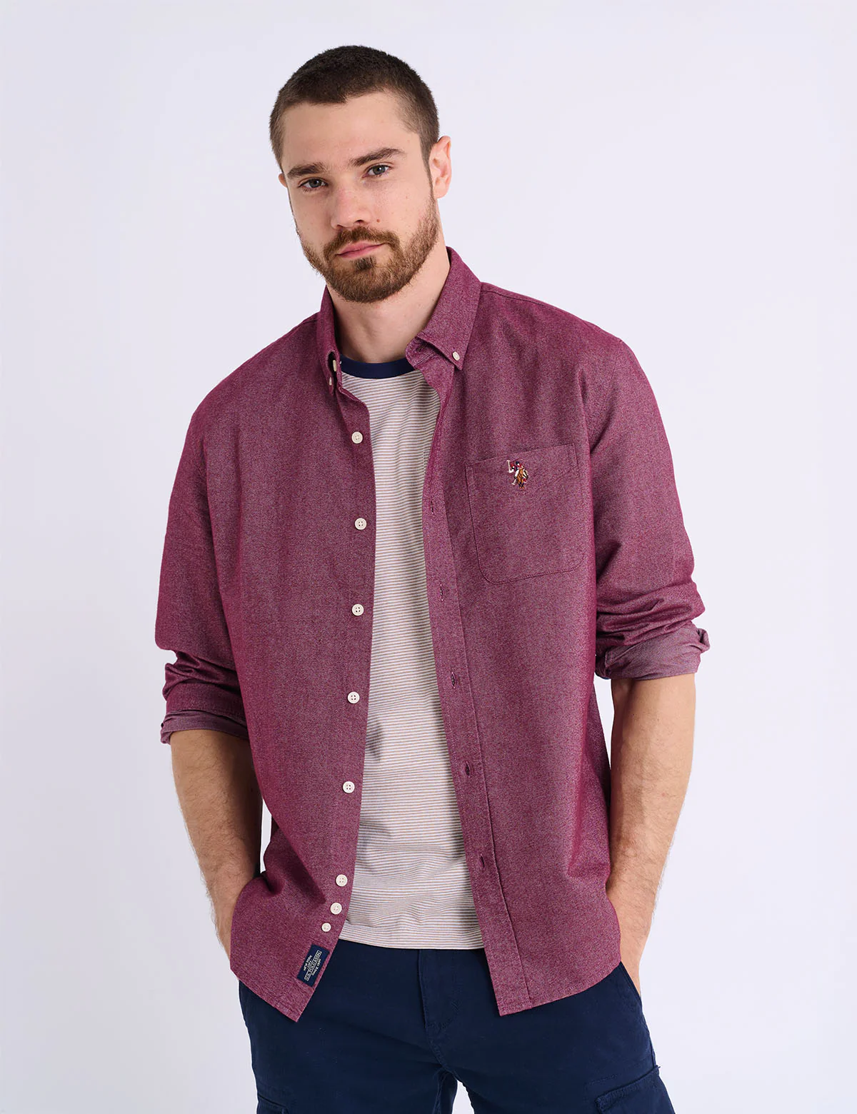 26570-long-sleeve-brushed-oxford-shirt-with-pocket-1.webp LONG SLEEVE BRUSHED OXFORD SHIRT WITH POCKET