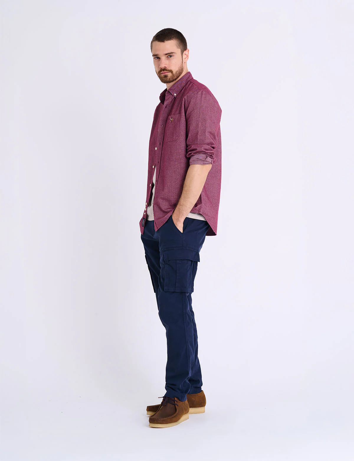 26570-long-sleeve-brushed-oxford-shirt-with-pocket-3.webp LONG SLEEVE BRUSHED OXFORD SHIRT WITH POCKET