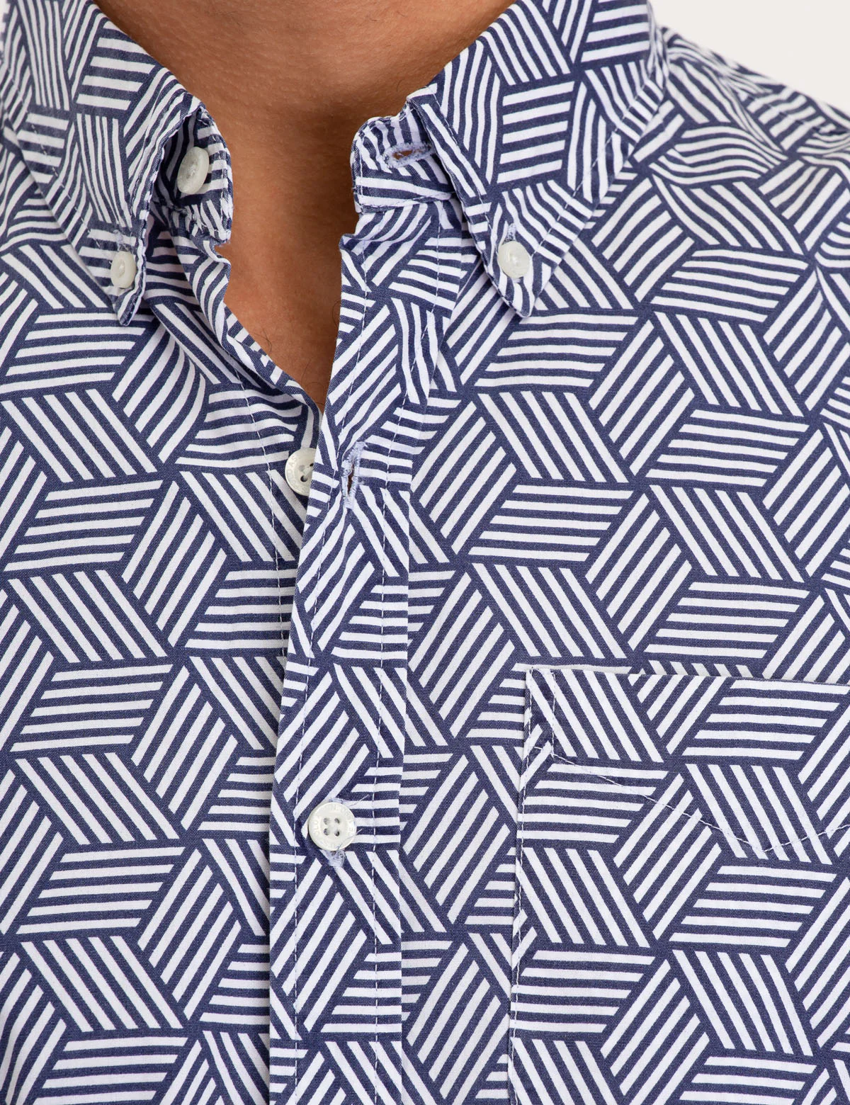 GEOMETRIC PRINT SHORT SLEEVE SHIRT