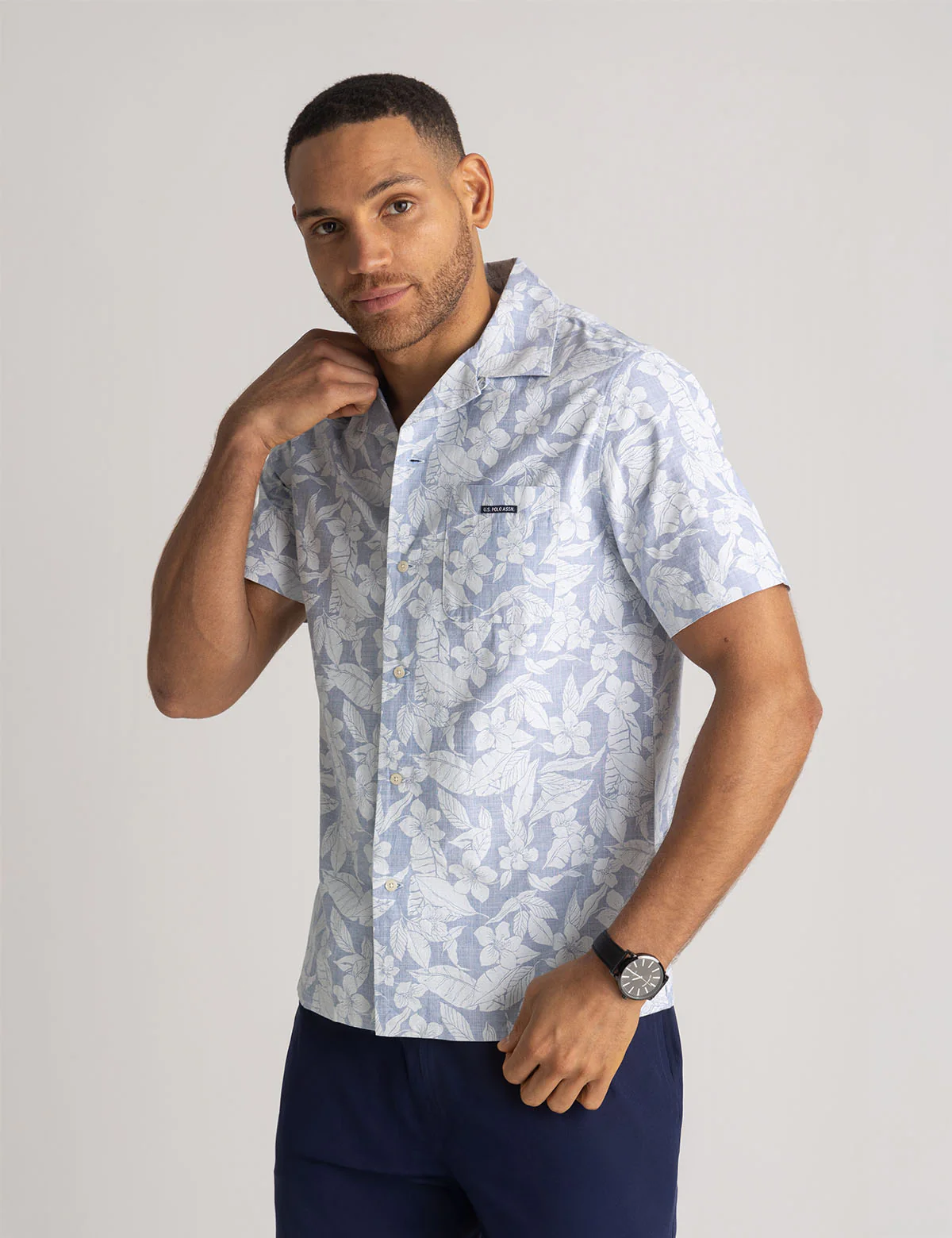 27778-short-sleeve-tropical-print-camp-shirt-3.webp SHORT SLEEVE TROPICAL PRINT CAMP SHIRT